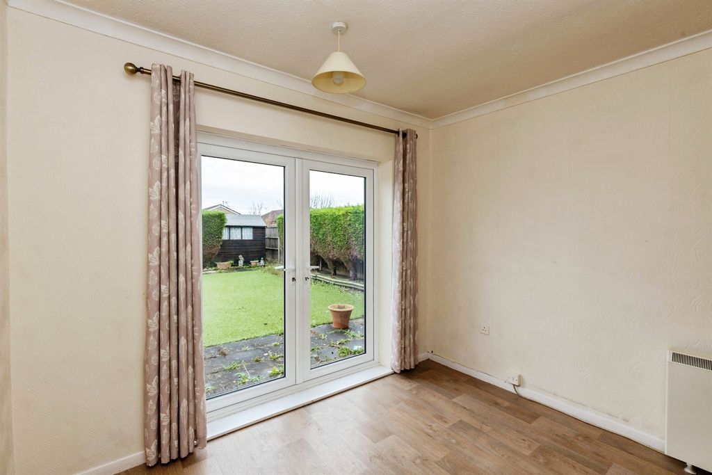 Property photo 3 of 16