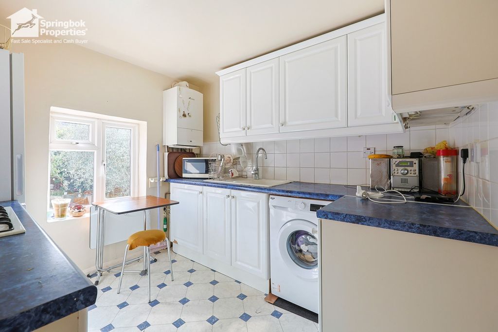 Property photo 3 of 8 Image 2