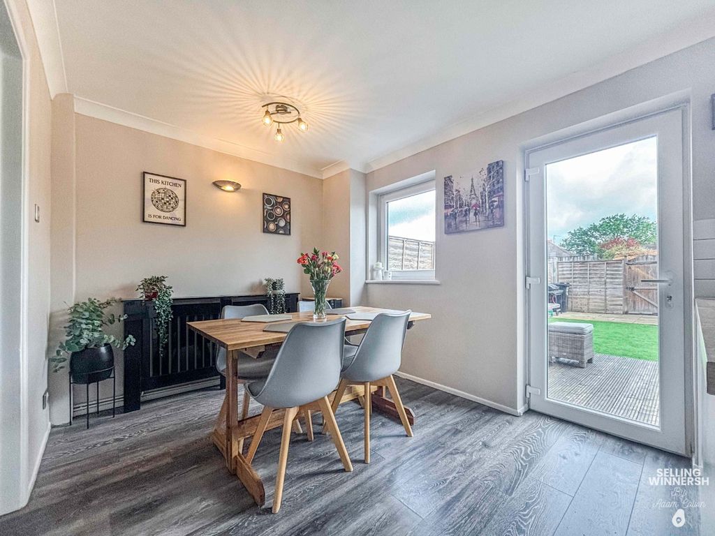 Property photo 3 of 14 5265274