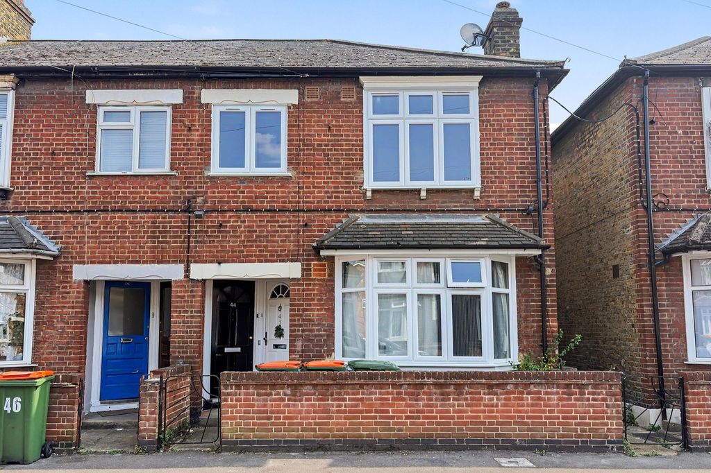 Property photo 1 of 13 First Floor Flat, 44 Ripley Road, London E16 3Ea