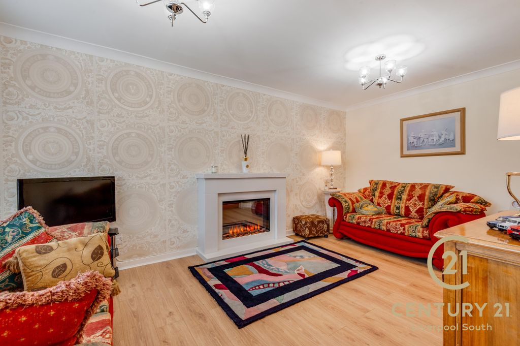 Property photo 2 of 16