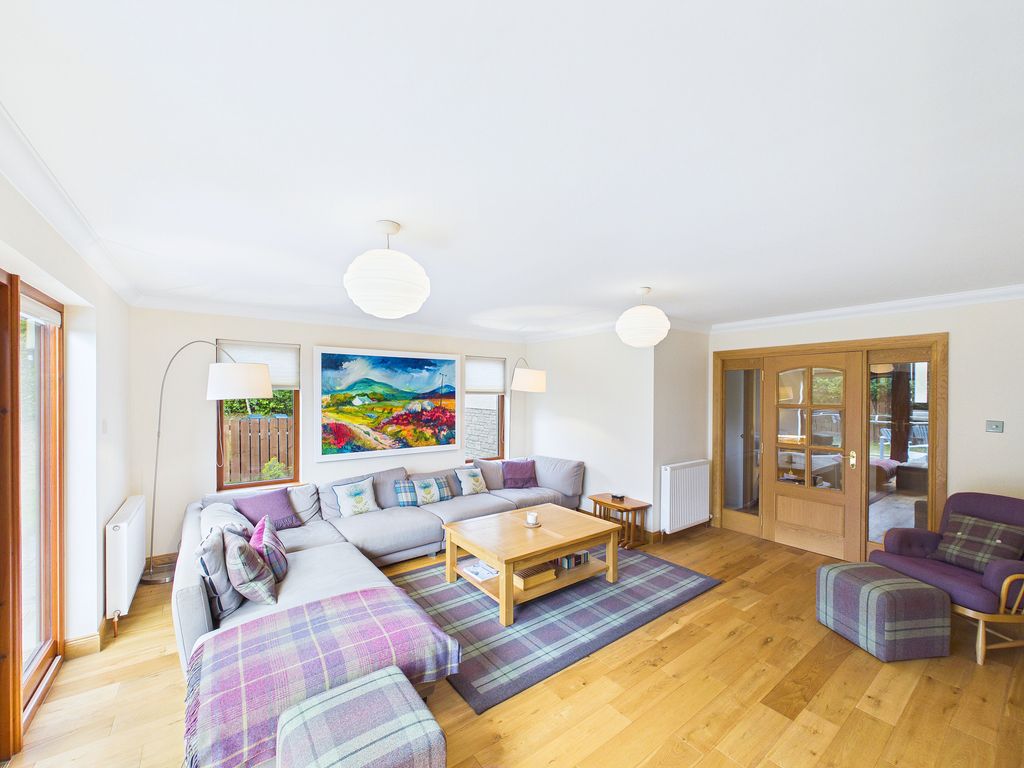 Property photo 2 of 43