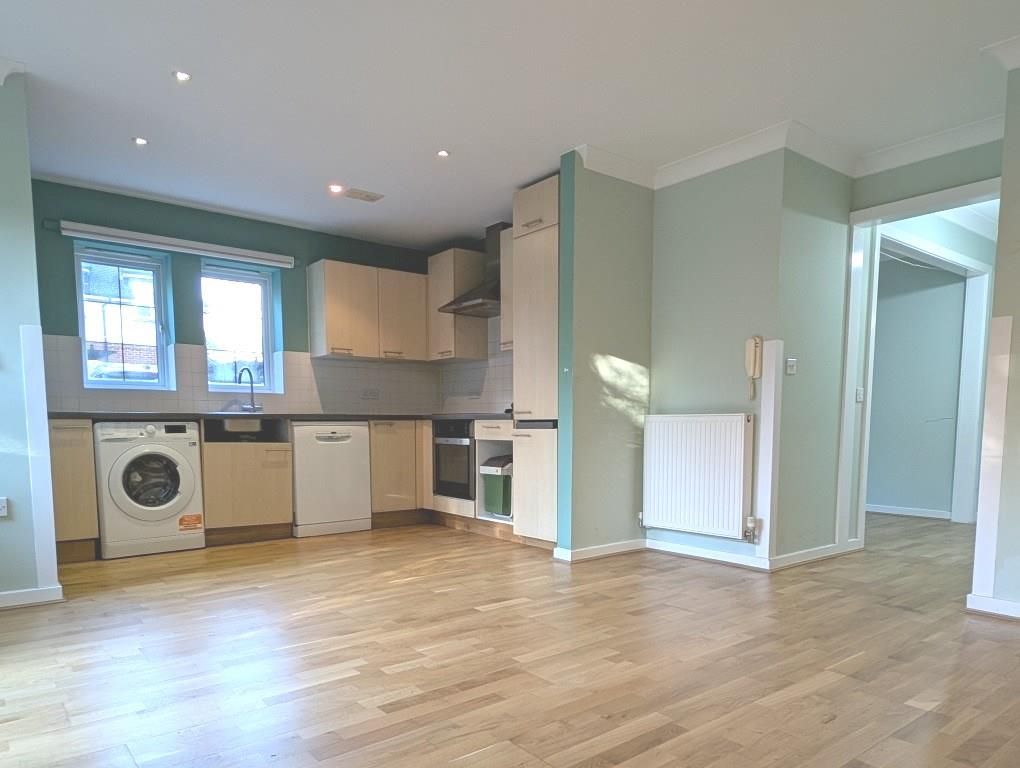 Property photo 2 of 9 Kitchen 1.Jpg