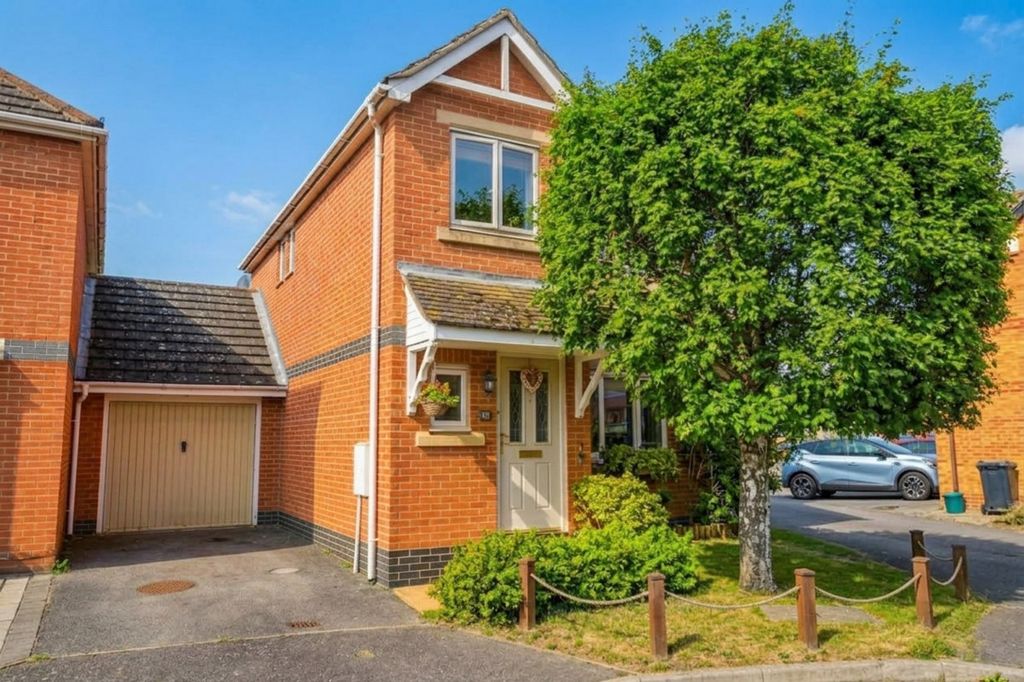 Property photo 2 of 14