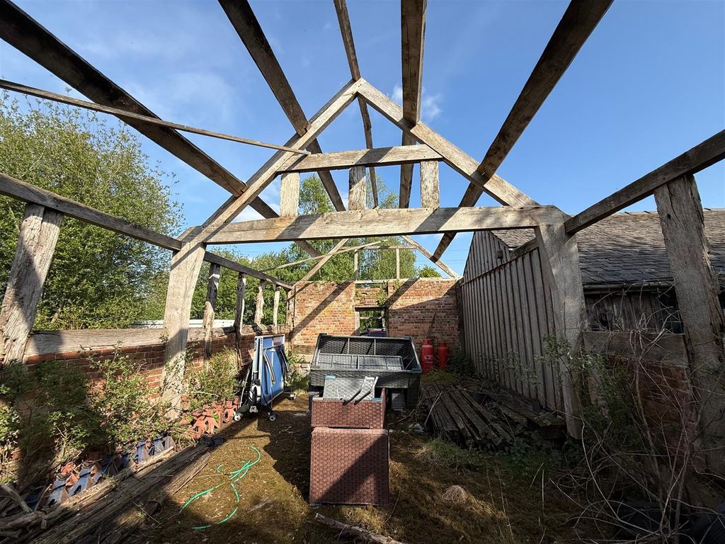 Property photo 3 of 28 The Barns