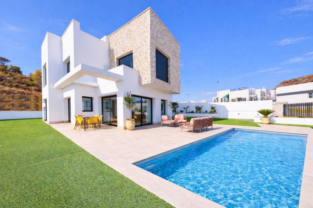 Property photo 1 of 42 New Luxury Villa With Pool And Sea-View Solarium, 3 Bedrooms, Finestrat