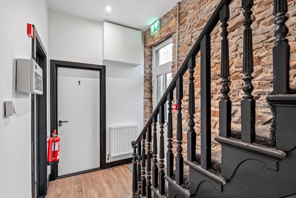 Property photo 3 of 30