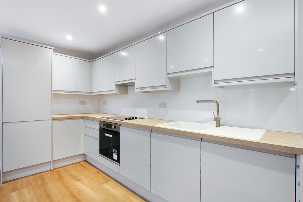 Property photo 2 of 14 Img_8742.Jpg