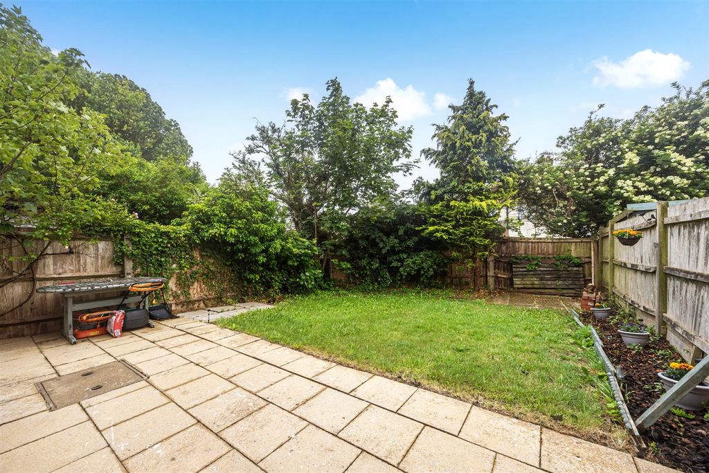 Property photo 2 of 18 Rear Garden