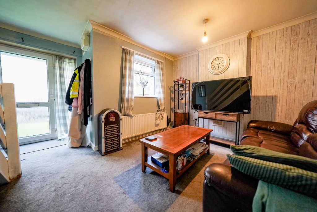 Property photo 2 of 16 Dsc01971