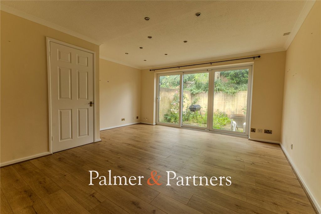 Property photo 3 of 10 Picture No. 09