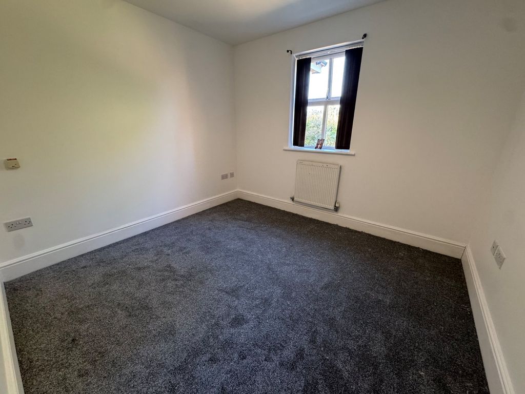 Property photo 3 of 7 Picture No. 02