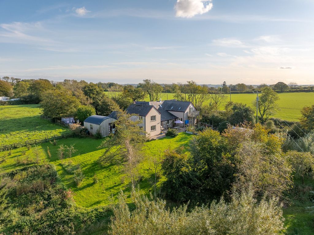 Property photo 1 of 61