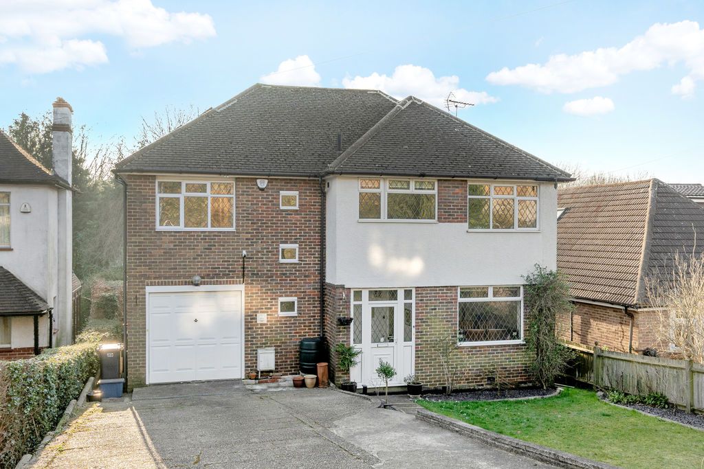 Property photo 1 of 16 Front