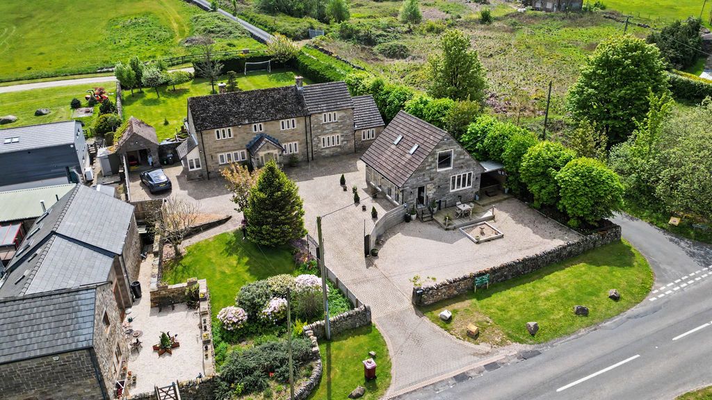 Property photo 2 of 75 Drone
