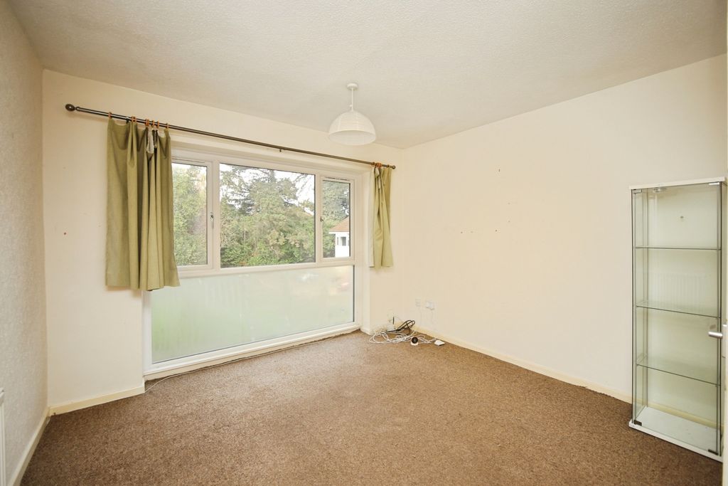 Property photo 3 of 21 Image 2