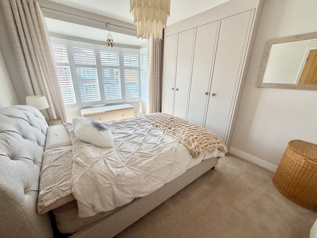 Property photo 3 of 21 Bedroom