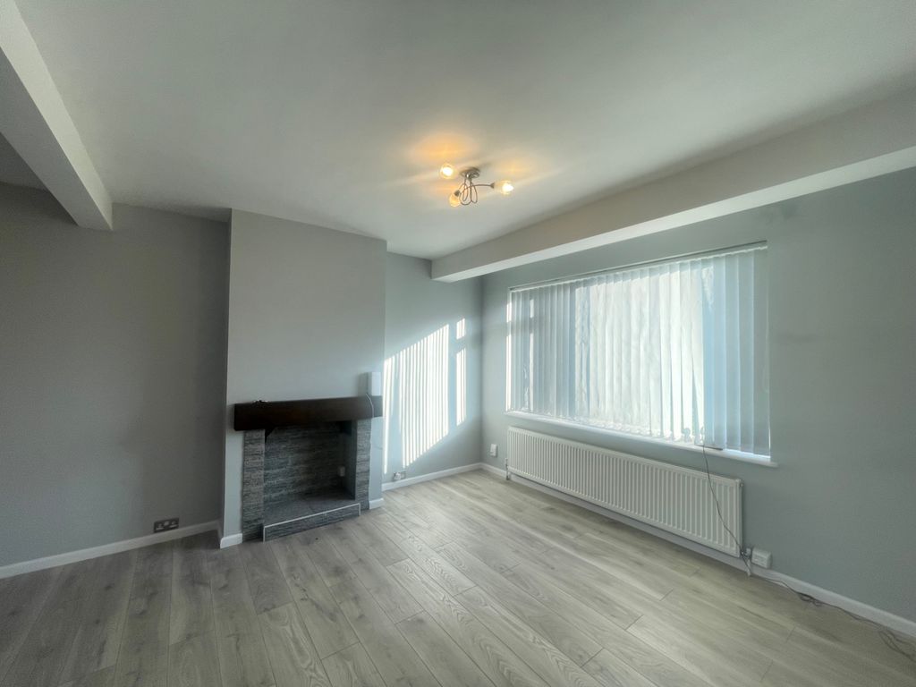 Property photo 3 of 13 Living Room