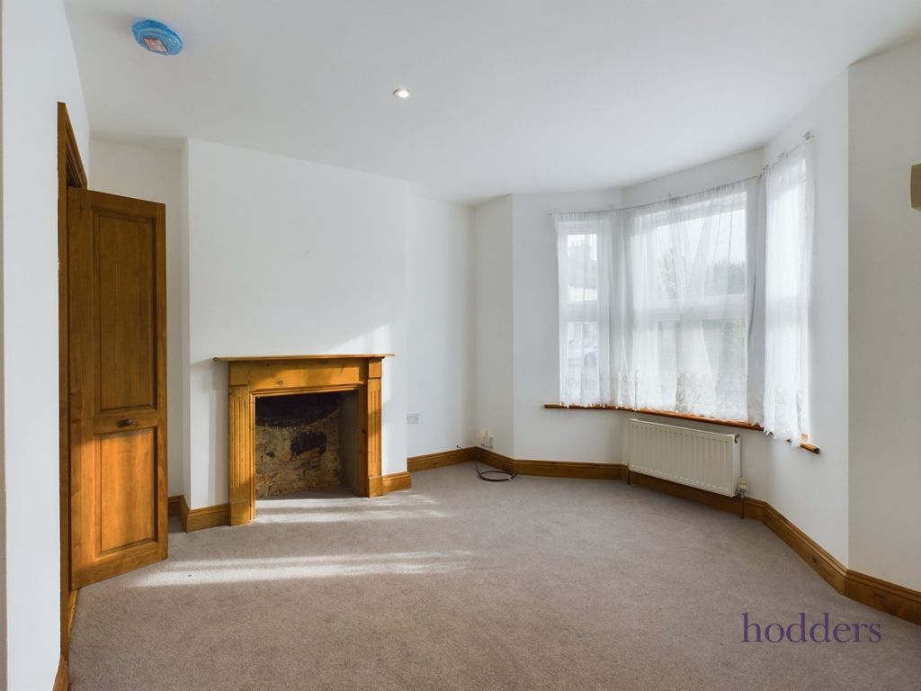 Property photo 2 of 10 Picture No. 05