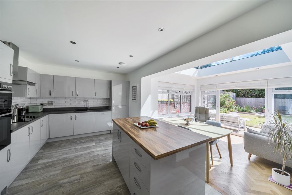 Property photo 2 of 18 1498825 (11).Jpg