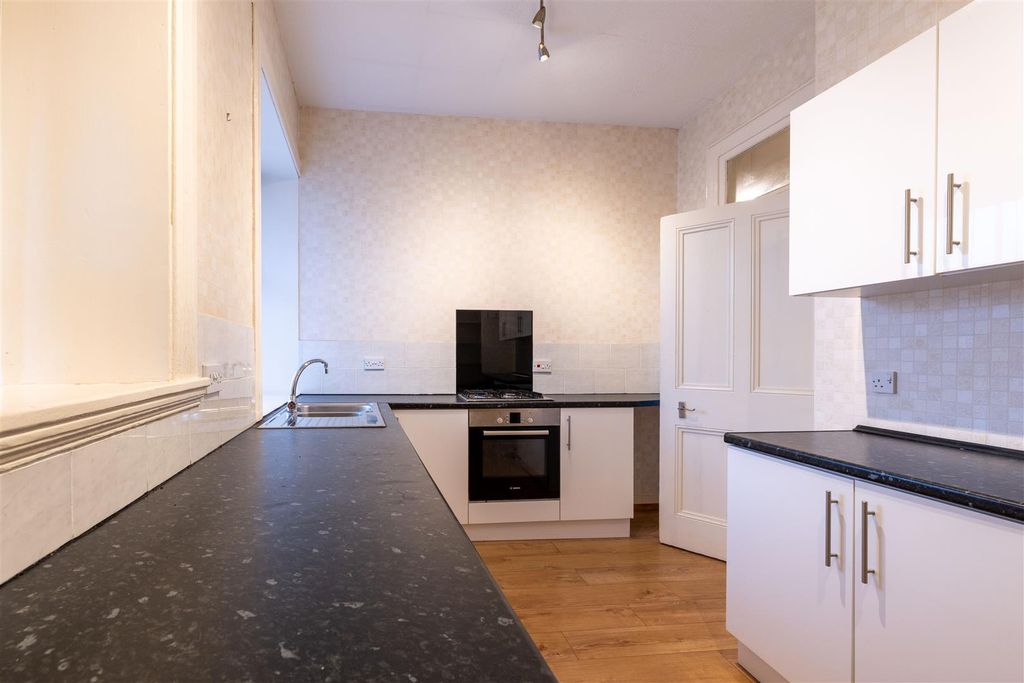 Property photo 3 of 17 20-10, Scott Street Perth-21.Jpg