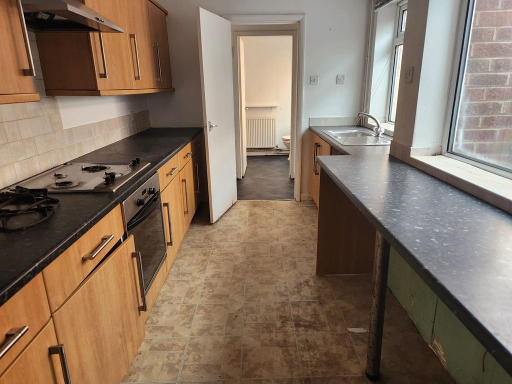 Property photo 2 of 8 Picture No. 04