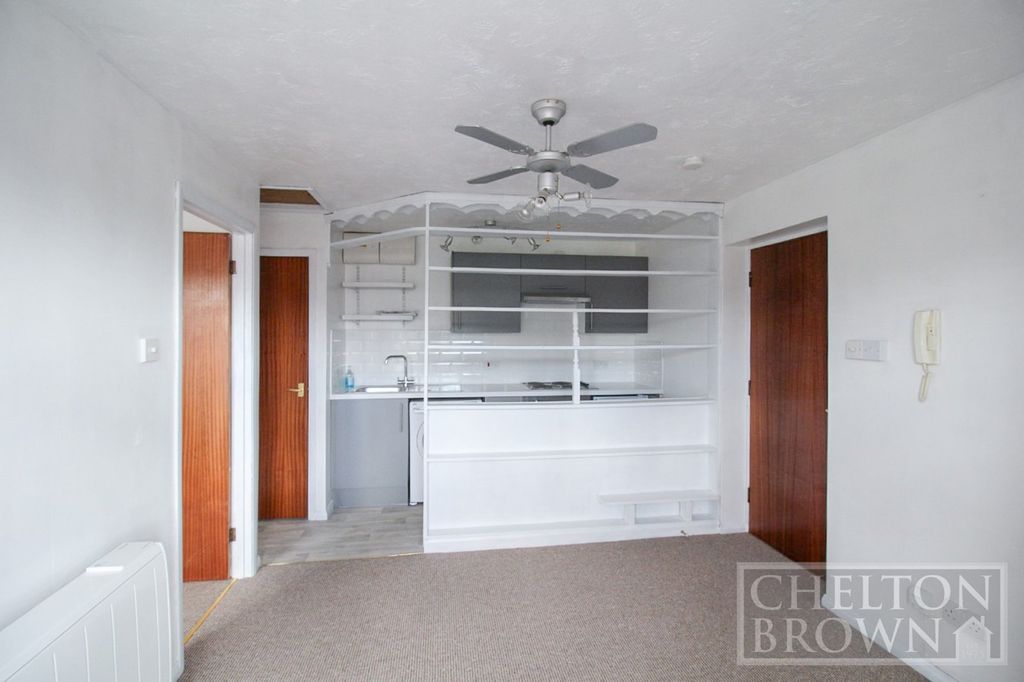 Property photo 2 of 7 Picture No. 11