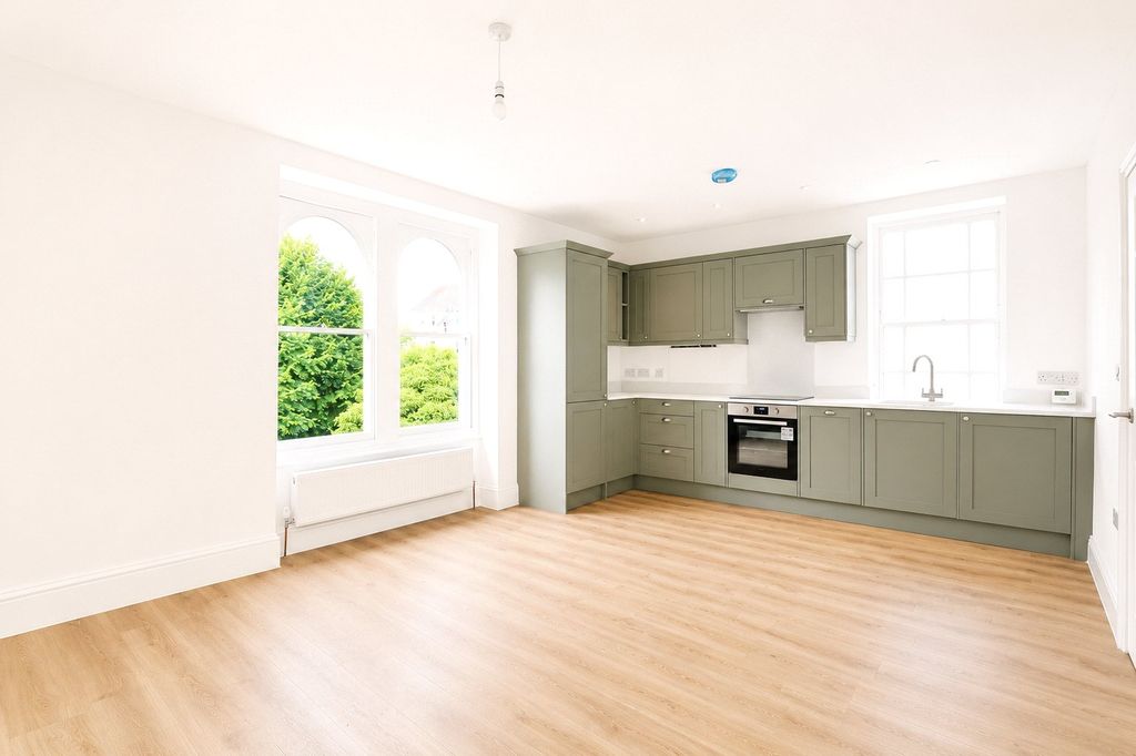 Property photo 2 of 10 Picture No. 06
