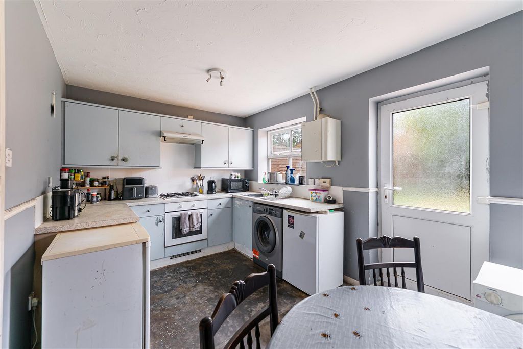 Property photo 3 of 11 Kitchen/Diner