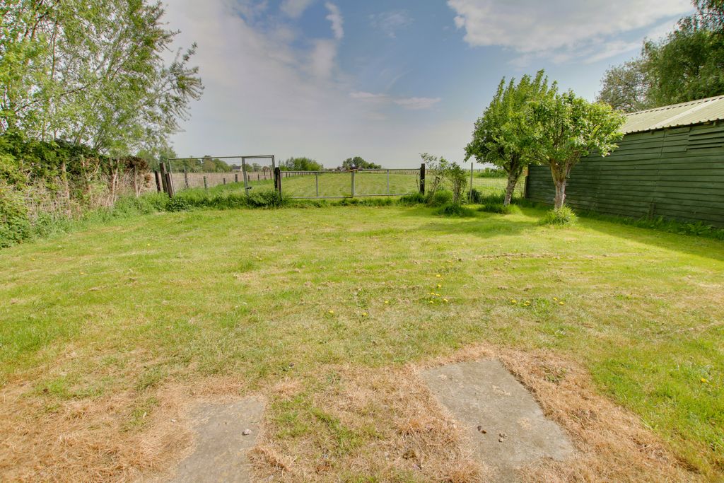 Property photo 3 of 20