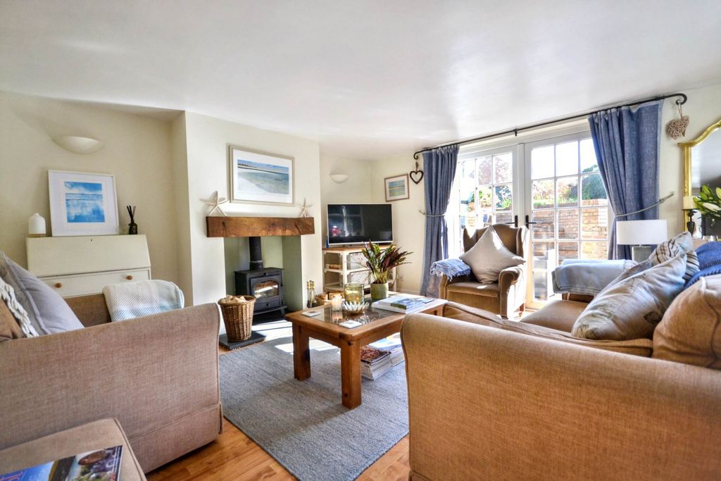 Property photo 3 of 36