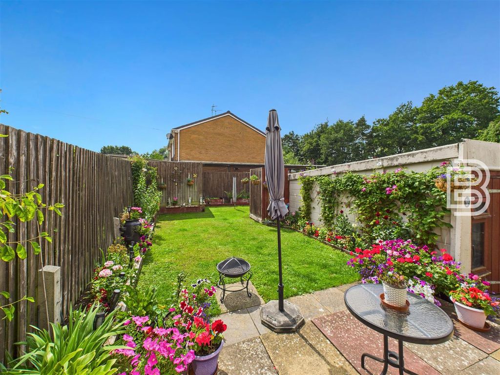 Property photo 2 of 14 Rear Garden (2).Jpg