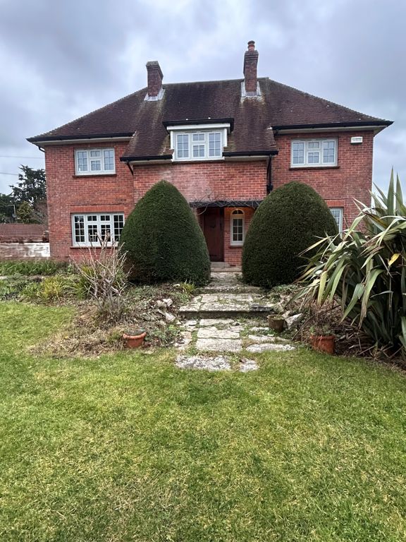 Property photo 1 of 36 Front Without Skip