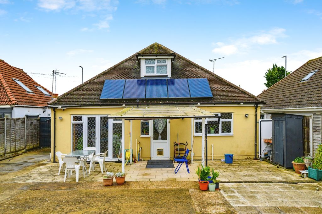 Property photo 2 of 17 Photography