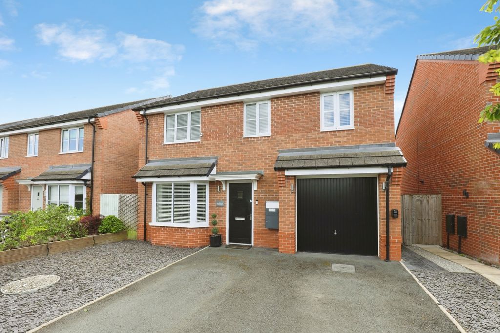 Property photo 1 of 19 Pbox-Img.Jpg