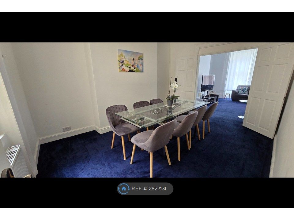 Property photo 3 of 30 Dining Room Seats 8 Comfortably In Padded Chairs
