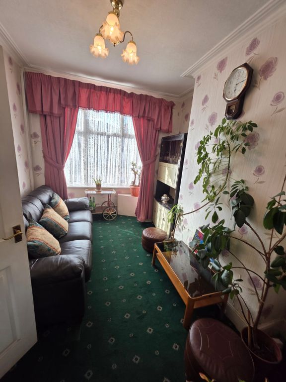 Property photo 3 of 12