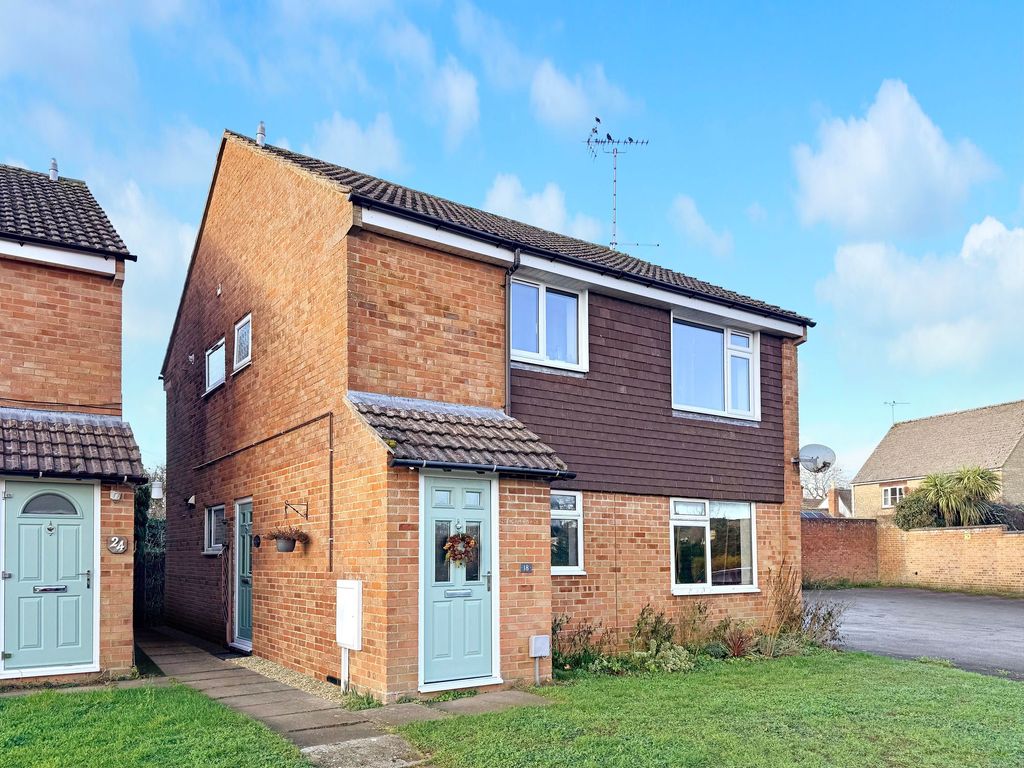 Property photo 1 of 11