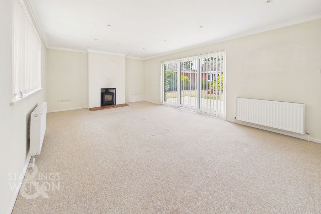 Property photo 2 of 22
