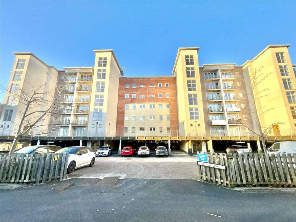 Property photo 2 of 9 External