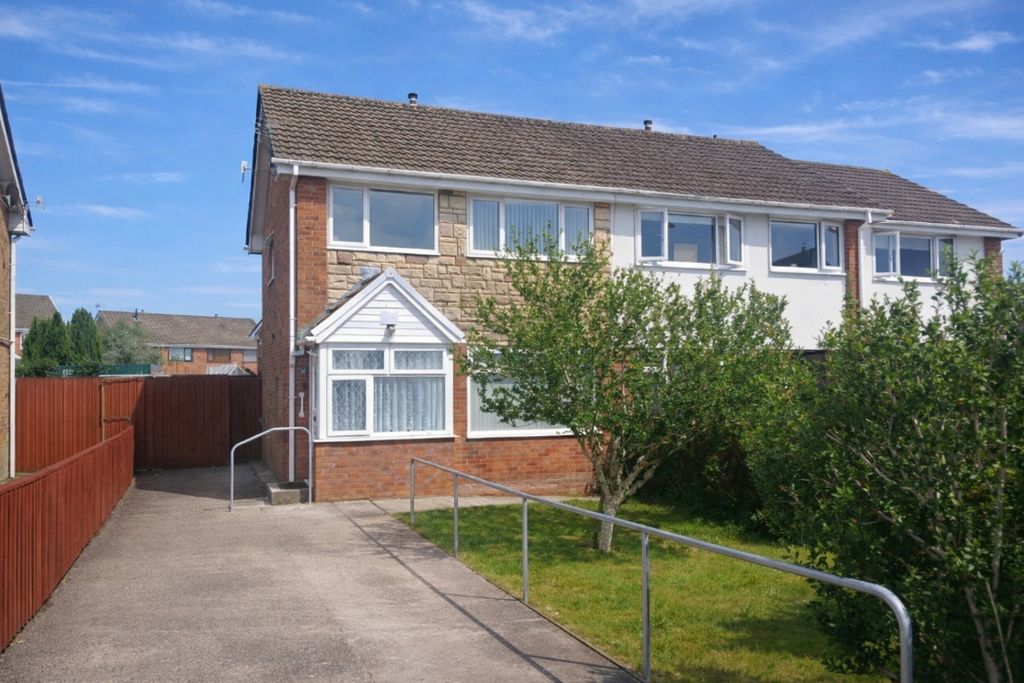 Property photo 1 of 25