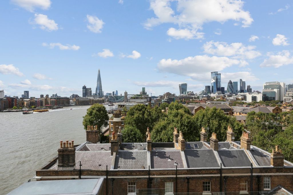 Property photo 2 of 38 Picture No. 25