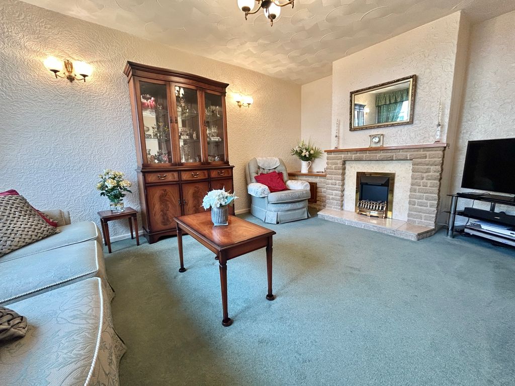 Property photo 2 of 14 Photograph