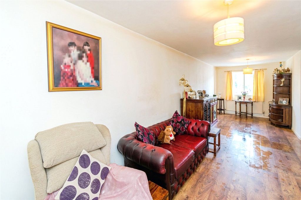 Property photo 2 of 12 Picture No. 26