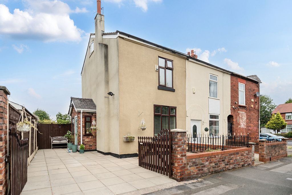 Property photo 1 of 13