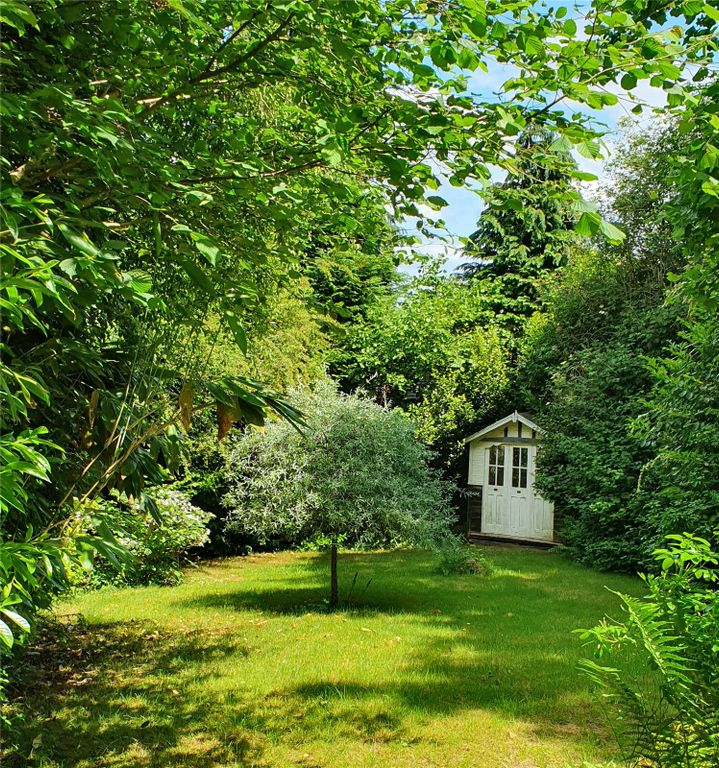 Property photo 2 of 15 Picture No. 27