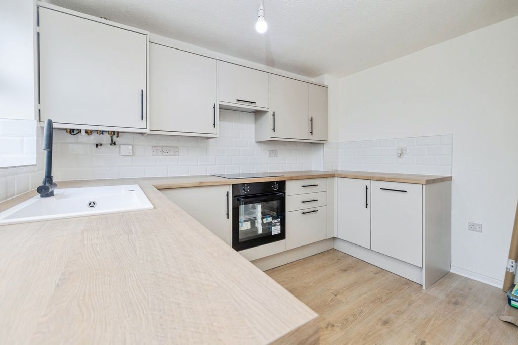 Property photo 2 of 14 Pbox-Img.Jpg