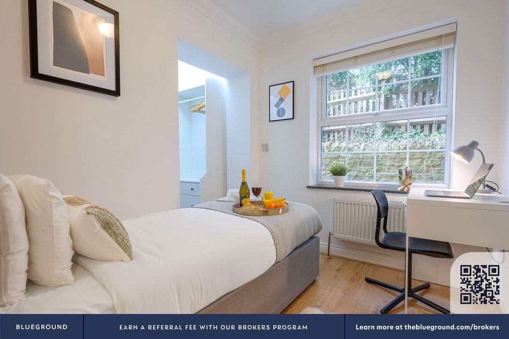 Additional image 9 of 2 bed flat to rentCliftonville NN1