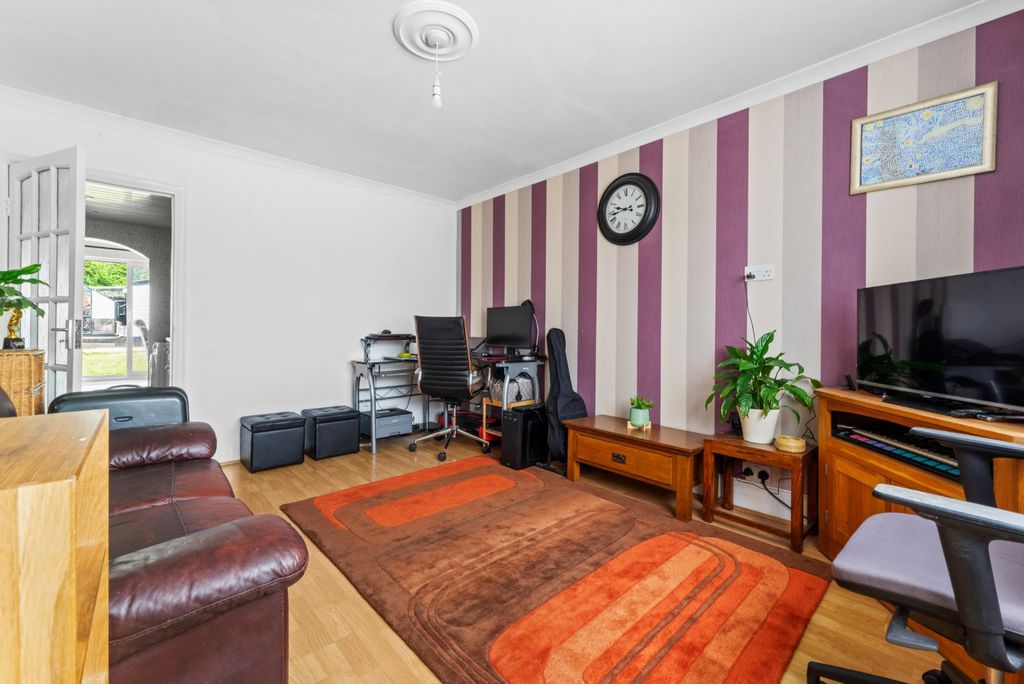 Property photo 1 of 13 Picture No. 10