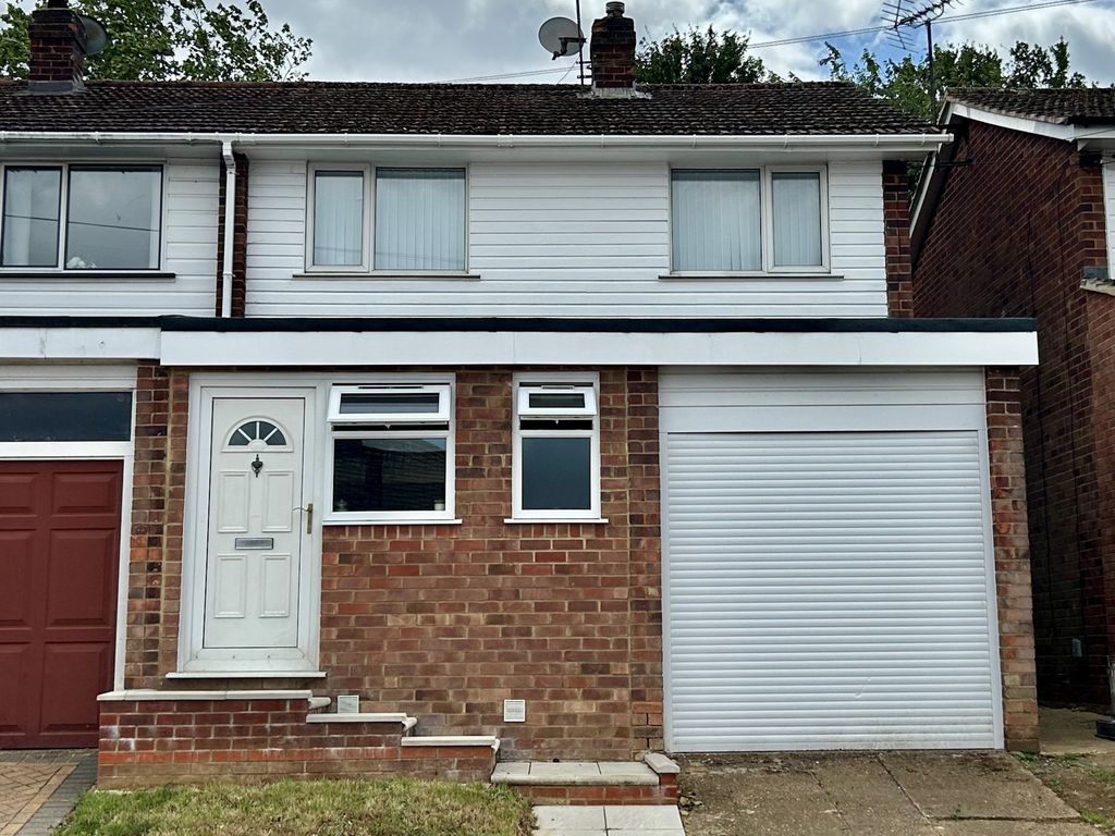 Property photo 1 of 12 Front